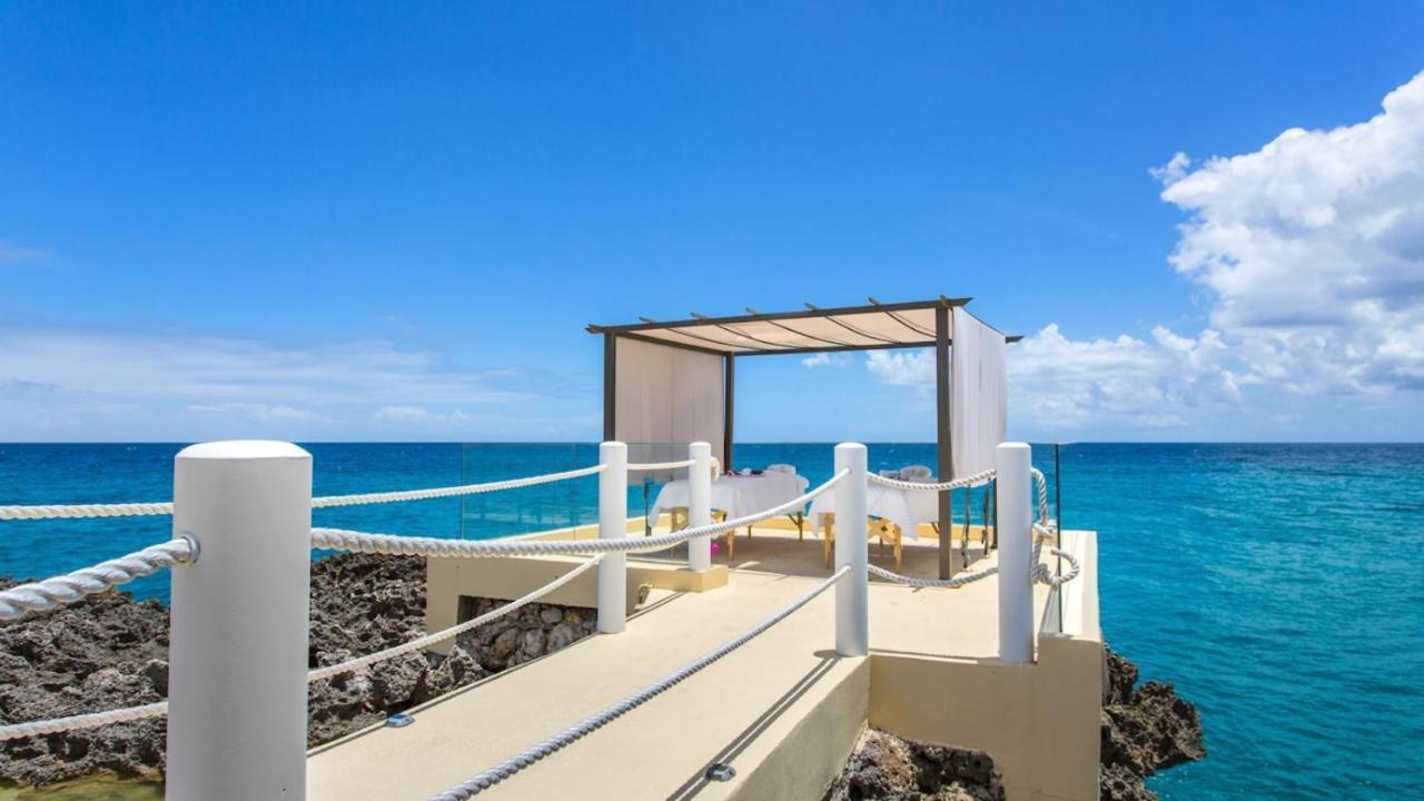 Maho Beach House - Grand Ocean Suite Exteriör bild
